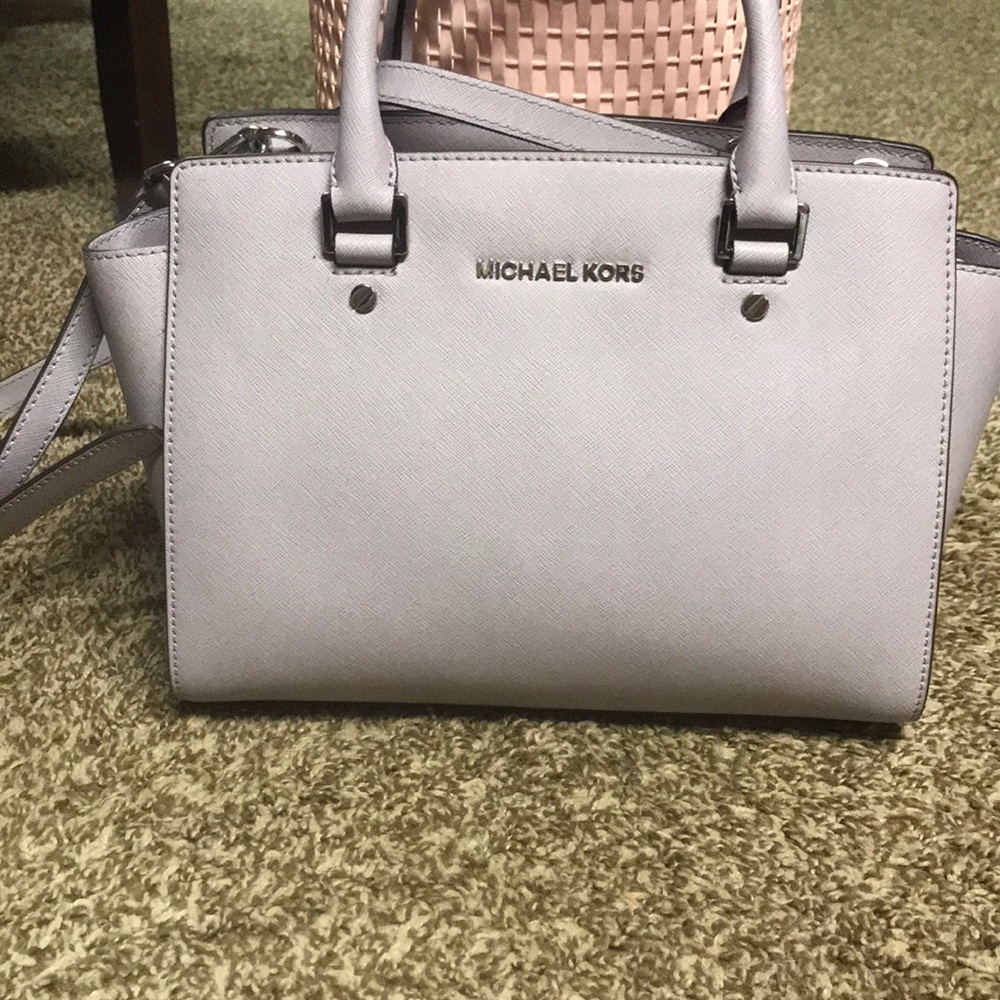 *sold MICHAEL Michael Kors Selma Saffiano